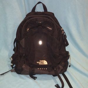 North face recon backpack